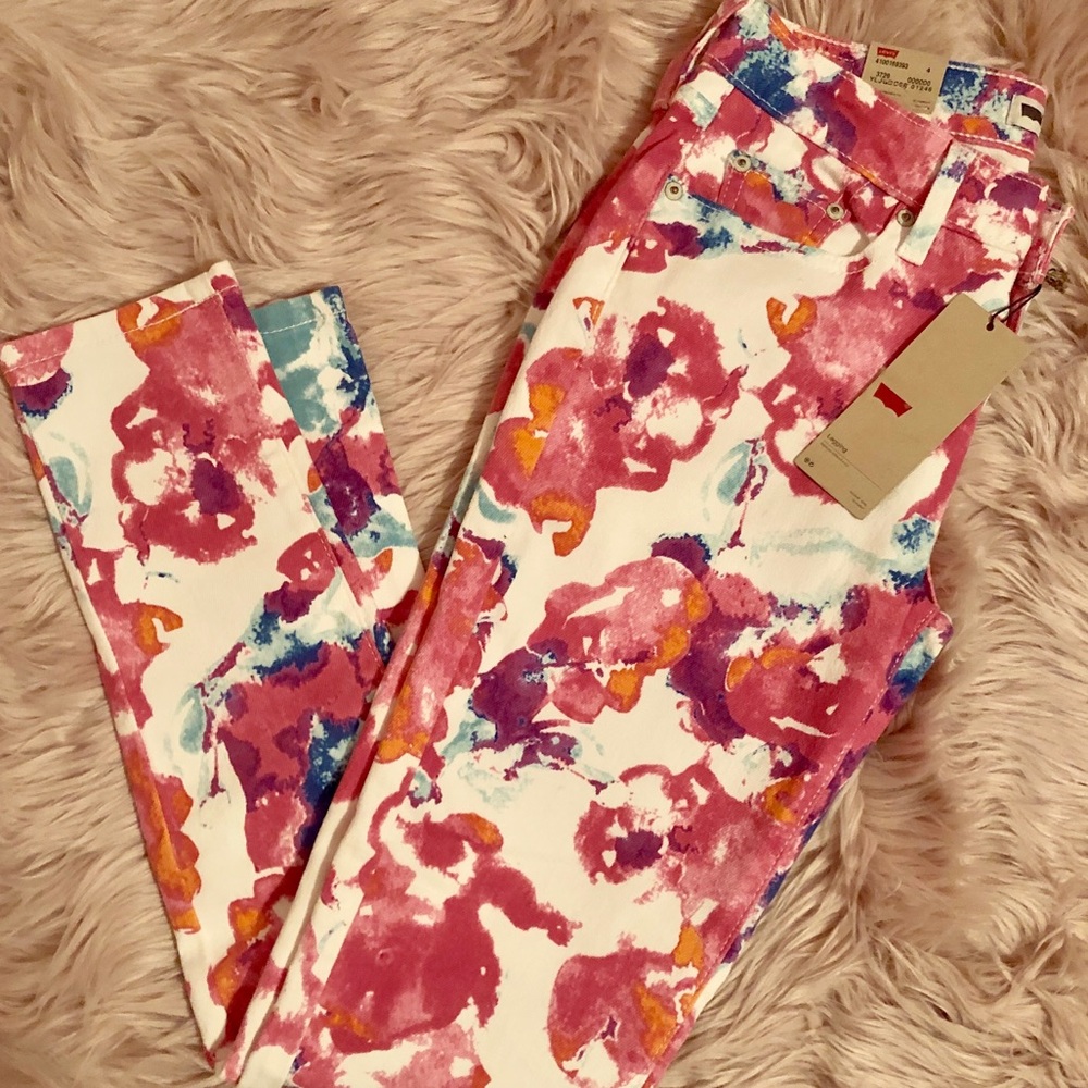 NWT Levi’s Beautiful Jean Legging - Size 29